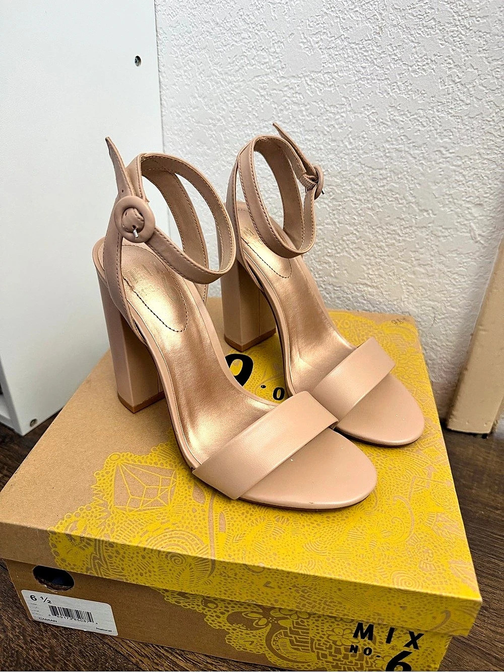 Mix No. 6 CAMILAN Block Heel Ankle Strap Shoes US 6.5